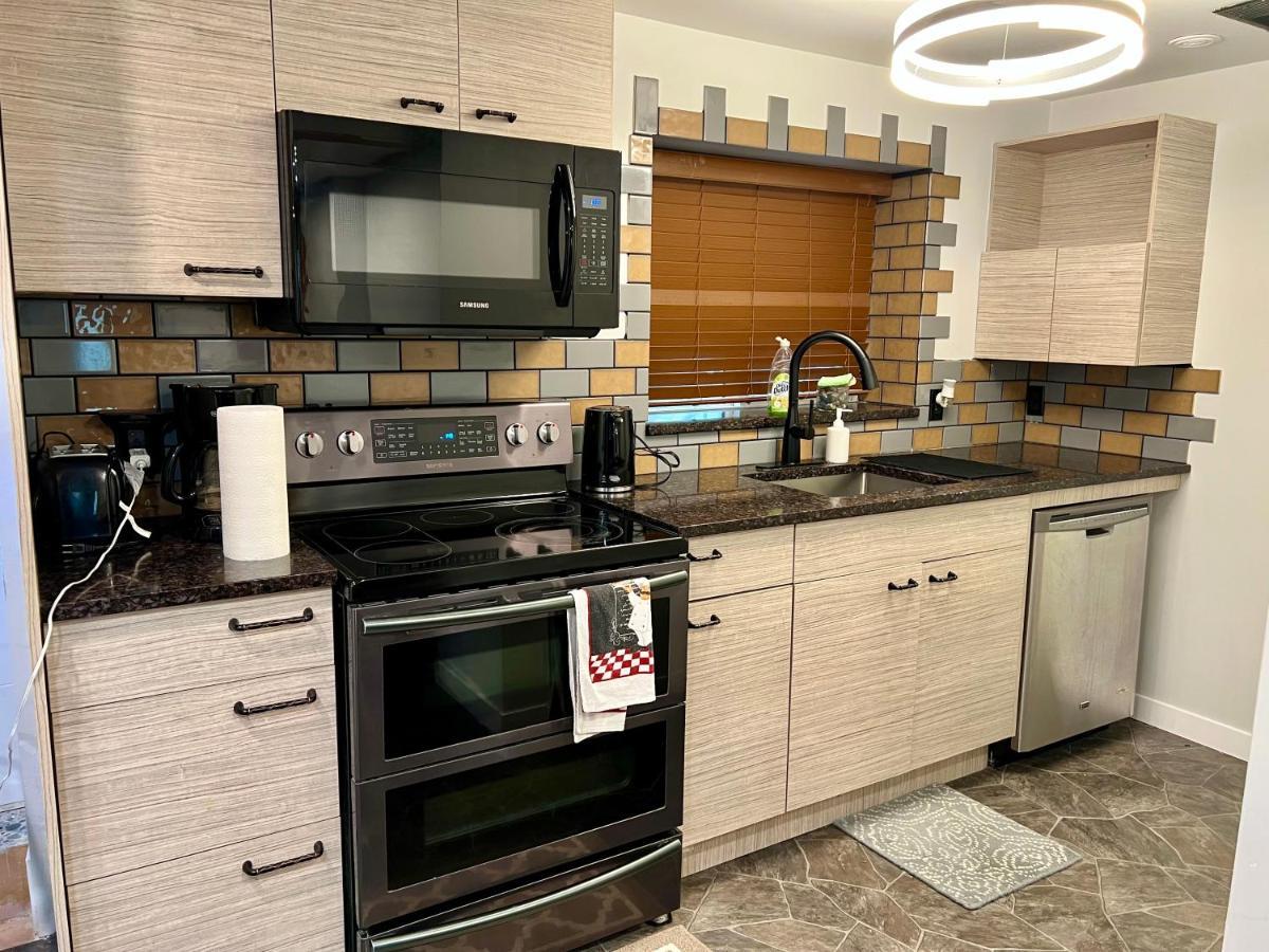 Resort Style Home Living Делта Екстер'єр фото